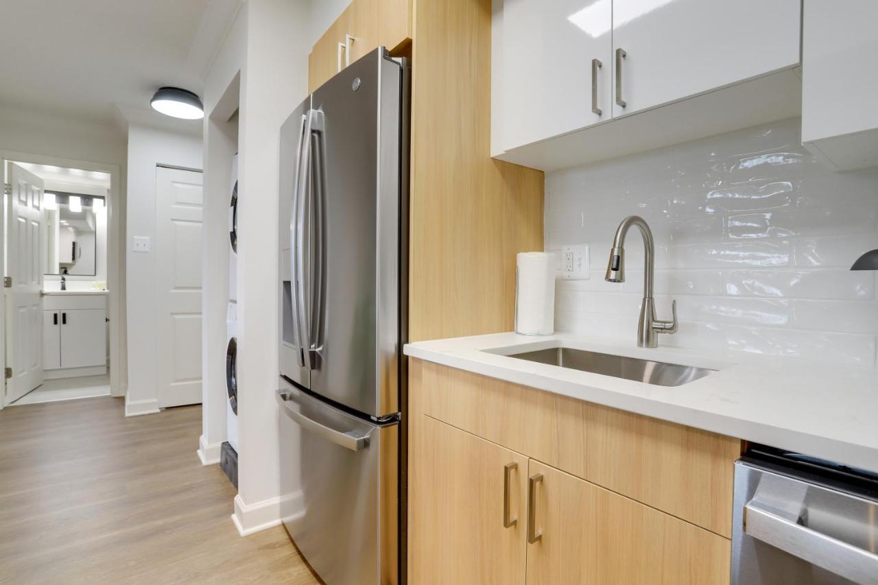 Modern & Charming Apt With Rooftop @Pentagon City 알링턴 외부 사진