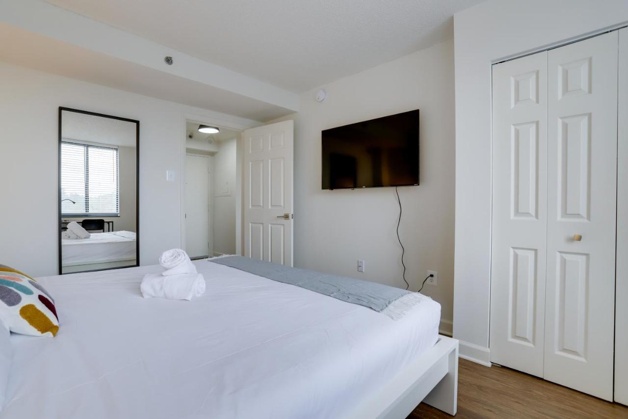 Modern & Charming Apt With Rooftop @Pentagon City 알링턴 외부 사진